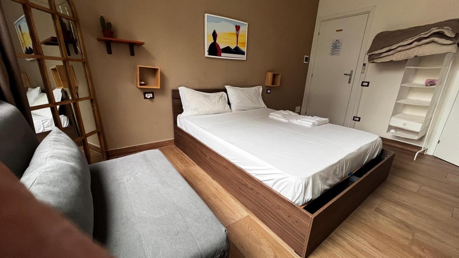 Vespucci Rooms เนเปิลส์ ห้อง รูปภาพ